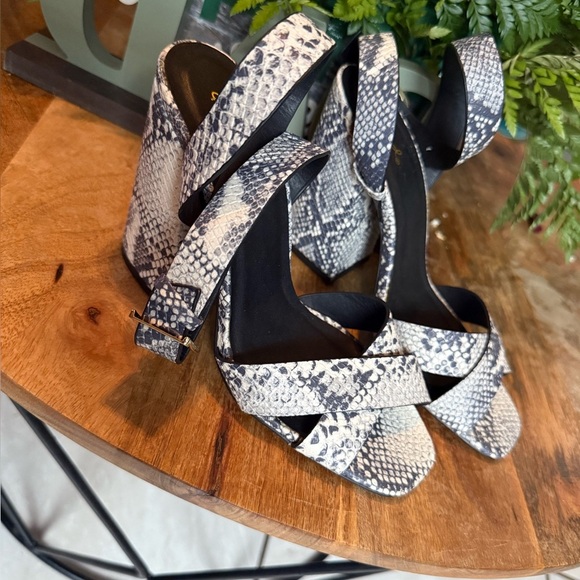 Qupid Black and Gray Wedge Sandals with Adjustable Straps - Picture 1 of 3